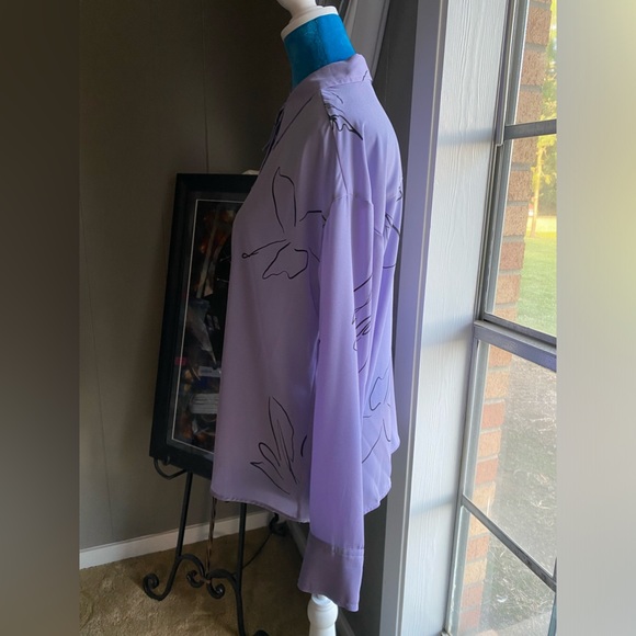 Women’s Worthington long sleeves blouse. - Picture 14 of 16